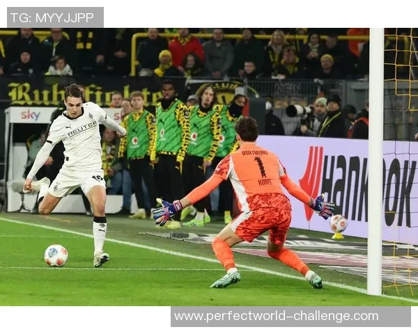 德甲精彩对决多特蒙德大胜曼联乌龙球引爆全场回顾十大进球瞬间