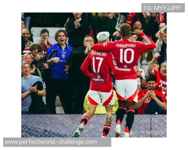 英超大战：拜仁狂胜曼联五球横扫全场引发热议