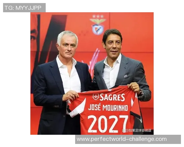 世界杯波尔图与本菲卡激战成平局乌龙球瞬间引发全场热烈反响 世界杯波尔图与本菲卡激战成平局乌龙球瞬间引发全场热烈反响