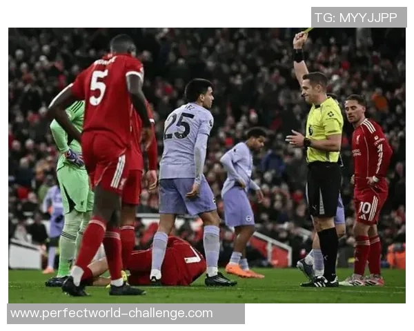 中超激战切尔西与利物浦平局帽子戏法引发争议判罚全场沸腾